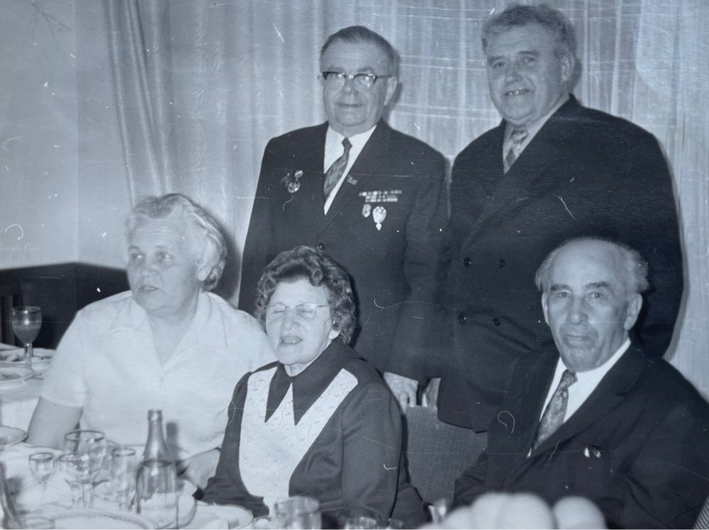 Застолье, начало 1970-х, Александр Петрович стоит слева с наградами